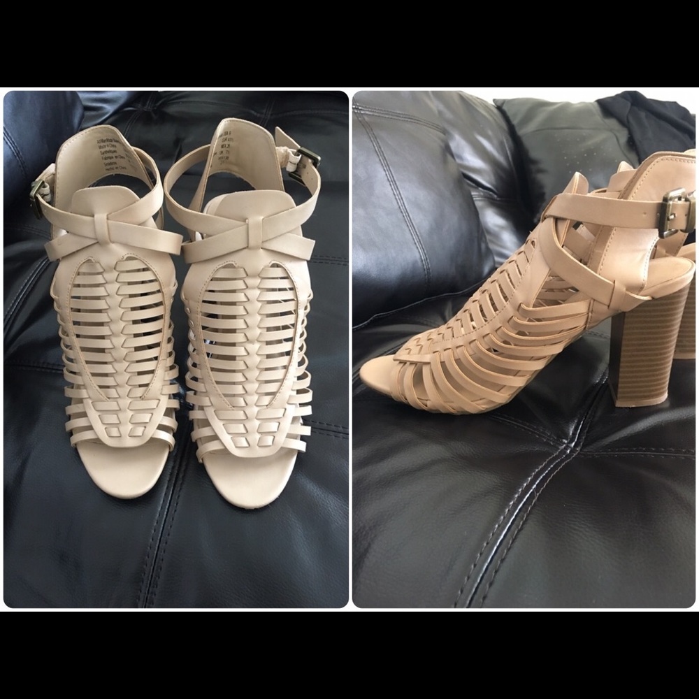 American Eagle Nude Heels